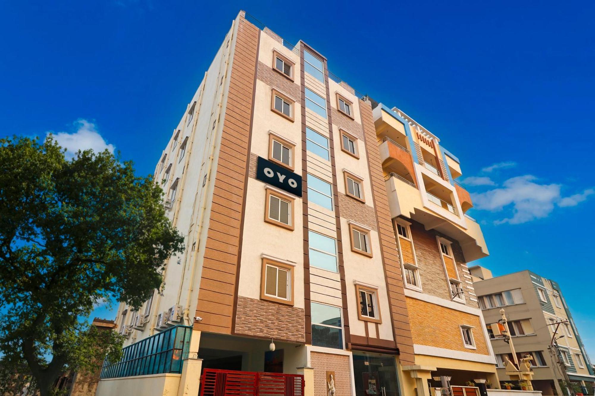 OYO Flagship 72003 Hotel DSR Inn Hyderabad Exterior foto