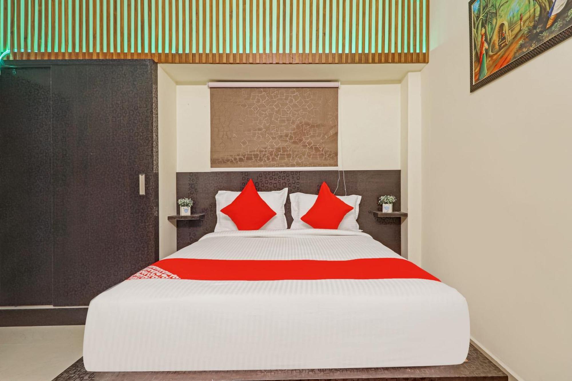 OYO Flagship 72003 Hotel DSR Inn Hyderabad Exterior foto