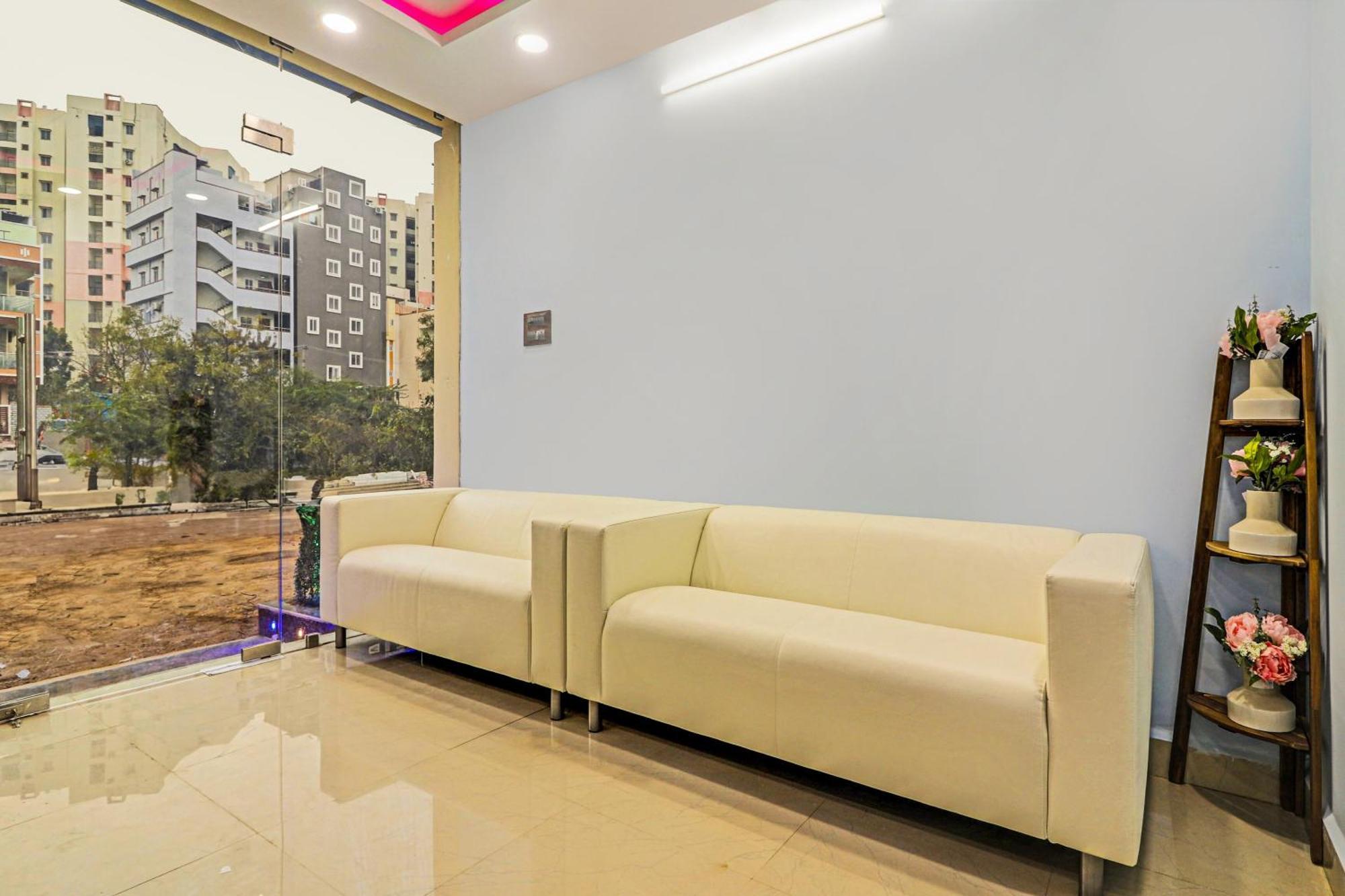 OYO Flagship 72003 Hotel DSR Inn Hyderabad Exterior foto